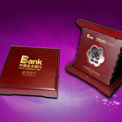 定制禮品與紀念幣 企業形象策劃與情感傳遞的藝術